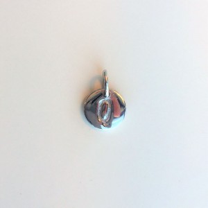 Pandantiv litera Q, din argint 925, placat cu rodiu